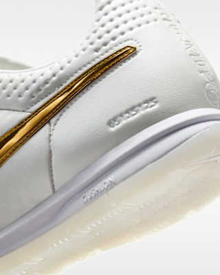 Nike Tiempo Legend SE Indoor/Court Low-Top Football Shoes. Nike ID